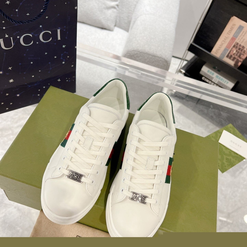 G*u*i casual shoes